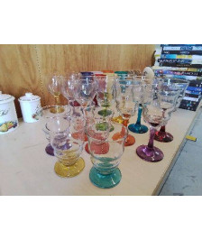 VERRES À PIED COLORÉ 