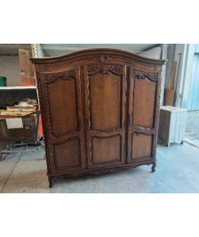 ARMOIRE 3 PORTES STYLE LOUIS XV
