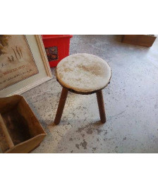 TABOURET DESSUS CUIR 