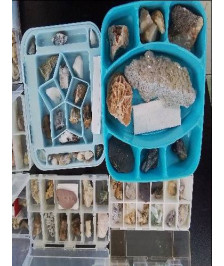 BOITE DE MINERAUX