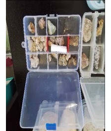 BOITE DE MINERAUX