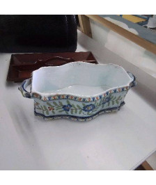 JARDINIERE EN FAIENCE 