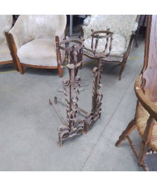 PAIRE DE CHENETS EN FER FORGÉ