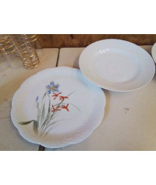 PLAT EN PORCELAINE 