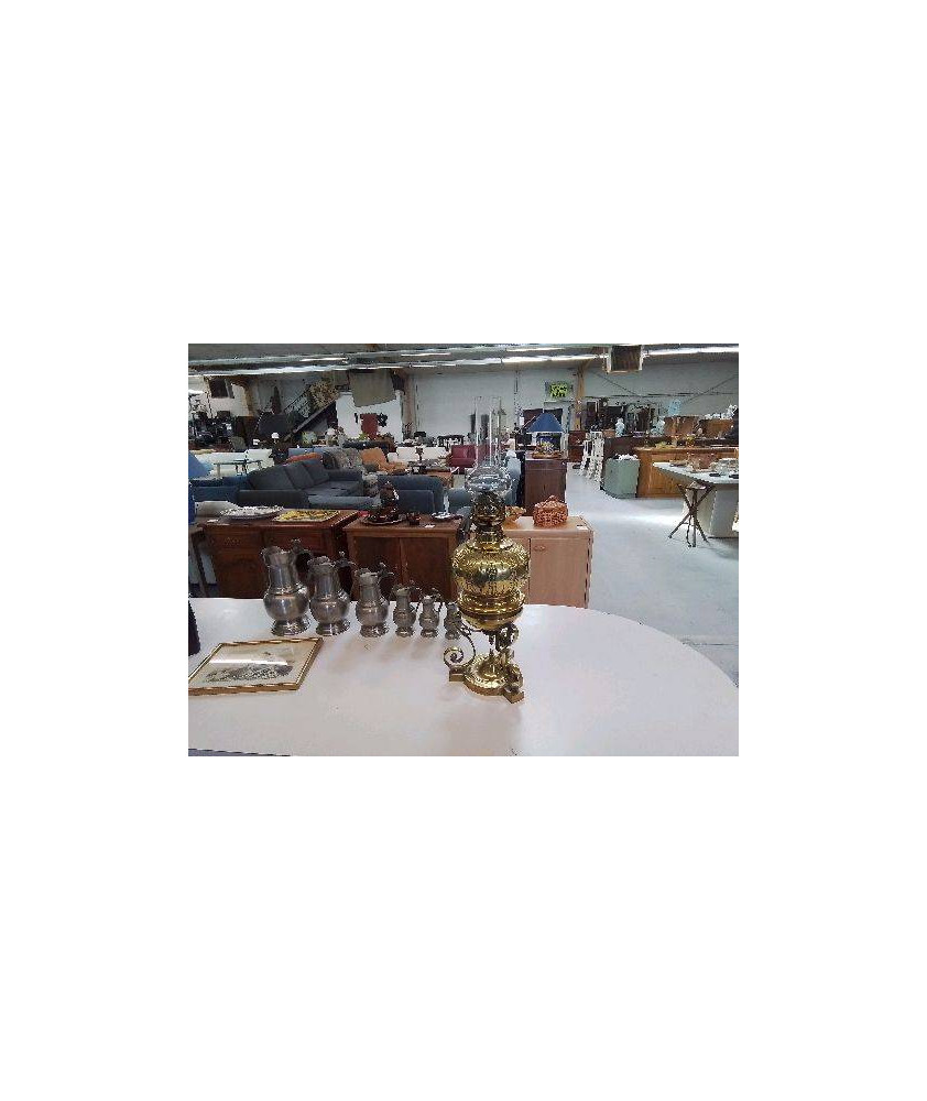 GRANDE LAMPE A PETROLE EN LAITON