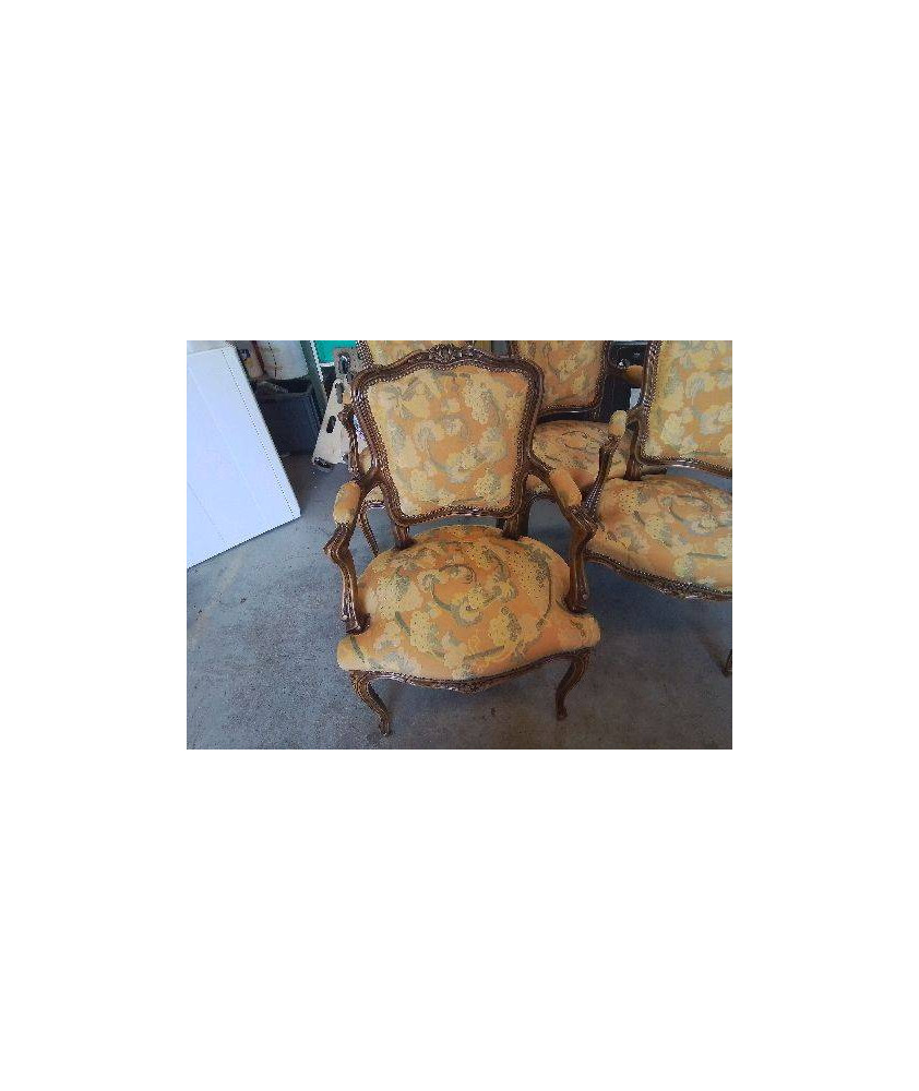 FAUTEUIL CABRIOLET STYLE LOUIS XV
