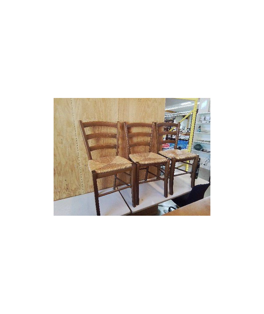 CHAISE RUSTIQUE PAILLÉE 