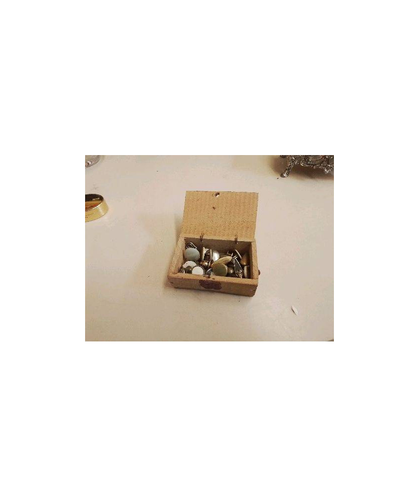 COFFRET DE BOUTONS DE MANCHETTES