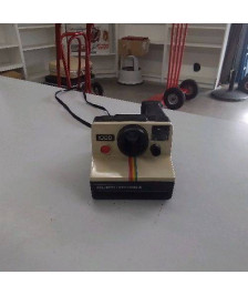 POLAROID