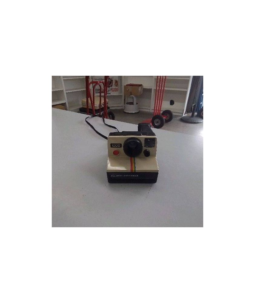 POLAROID