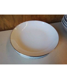 LOT DE 4 ASSIETTES CREUSES EN PORCELAINE