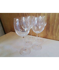 LOT DE 5 VERRES A PIEDS 