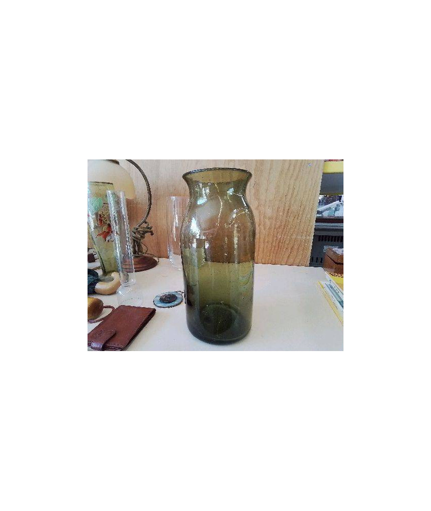 VASE EN VERRE BULÉ 