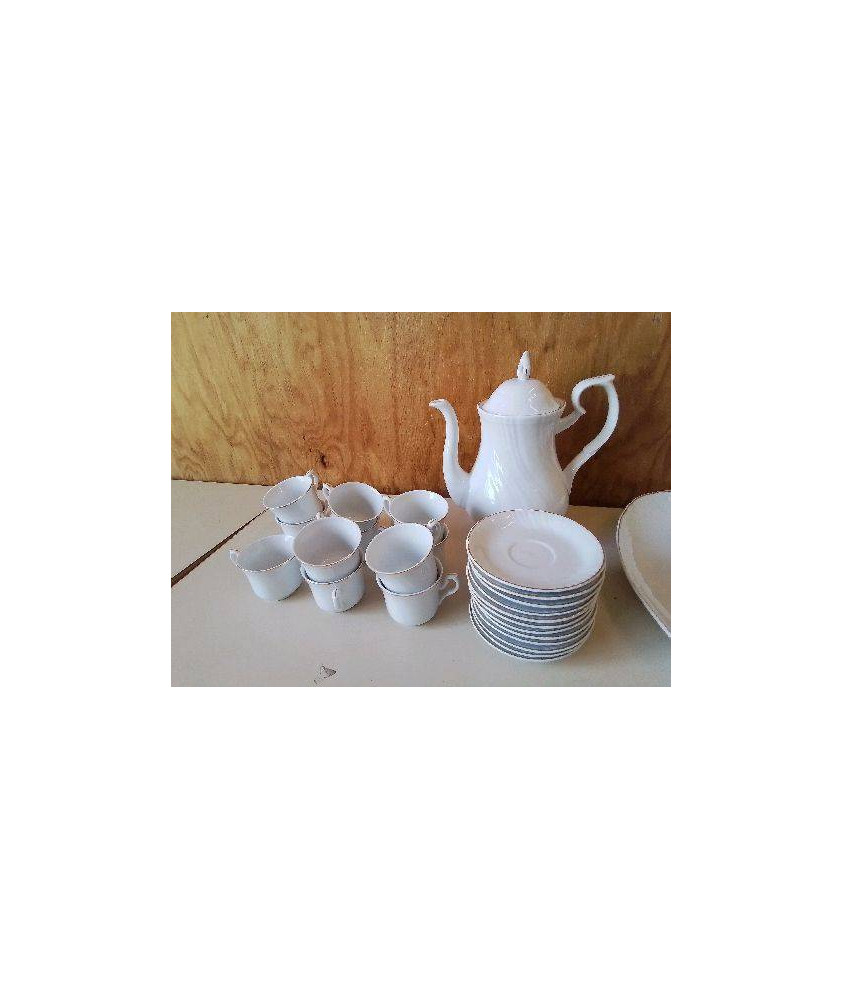 SERVICE À CAFÉ BLANC EN PORCELAINE 