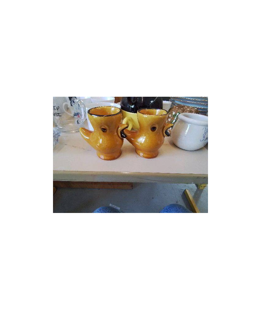 LOT DE 2  COQUETIER EN FORME DE POULE