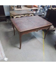 TABLE LOUIS XV A RESTAURER 