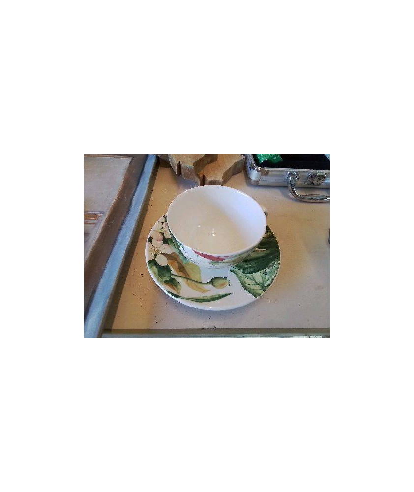 TASSE AVEC SOUCOUPE MOTIF FLORAL 