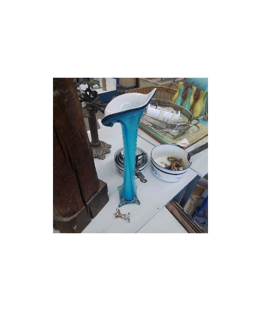 VASE BLEU