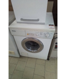 MACHINE A LAVER MIELE
