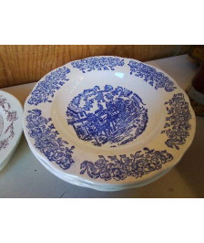LOT DE 3 ASSIETTES EN PORCELAINE 