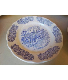 LOT DE 3 ASSIETTES EN PORCELAINE 