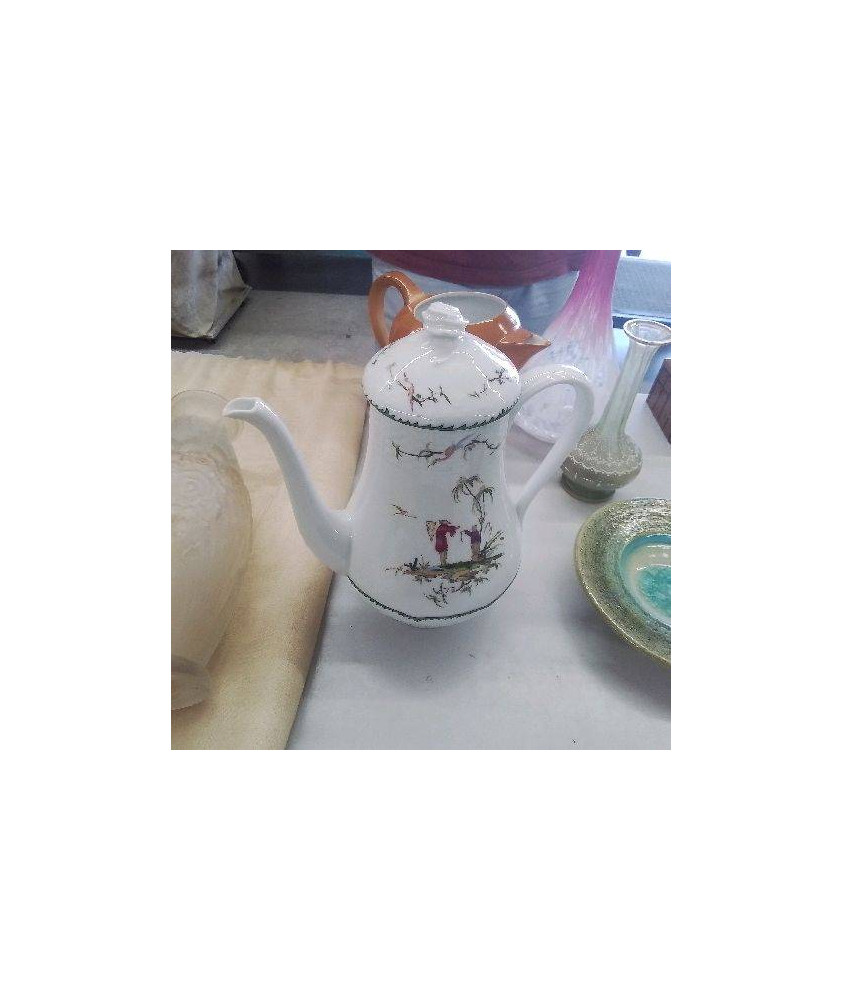 CAFETIÈRE 
