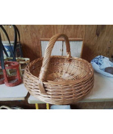 PANIER EN ROTIN 