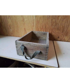 CAISSE À OUTILS EN BOIS 
