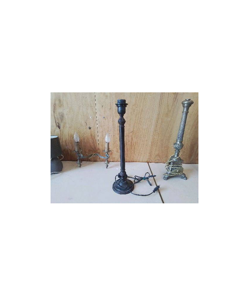 PIED DE LAMPE 