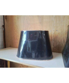 ABAJOUR NOIR OVALE BORDURE DORÉ 