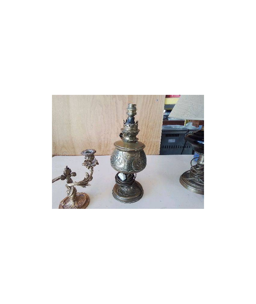 LAMPE EN LAITON 
