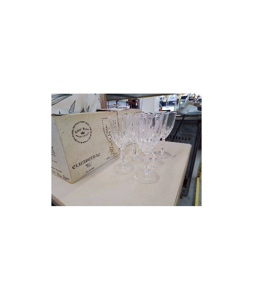 LOT DE 6 VERRES A VIN ROYAL TUDOR