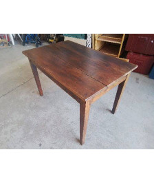 PETITE TABLE EN BOIS’