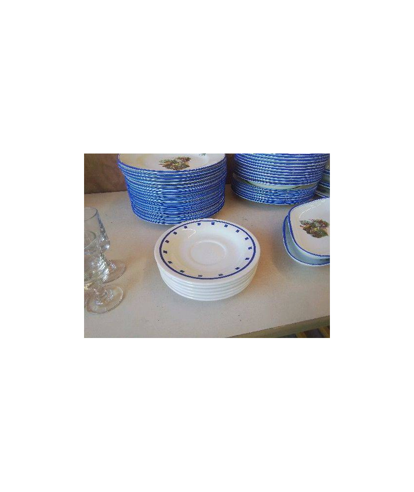 LOT DE 6 SOUCOUPES