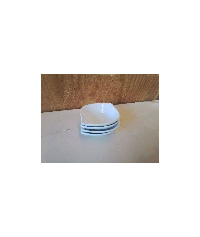 LOT DE 4 RAMEQUINS 
