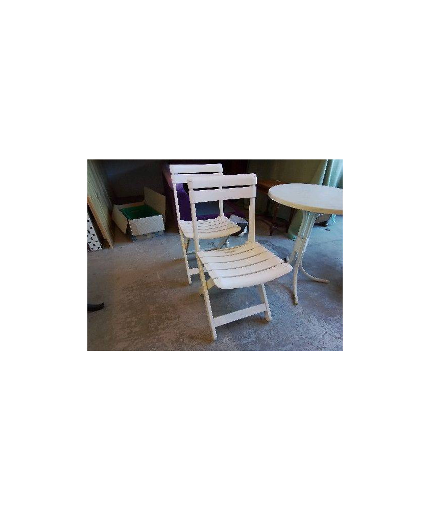 CHAISE PLIANTE 