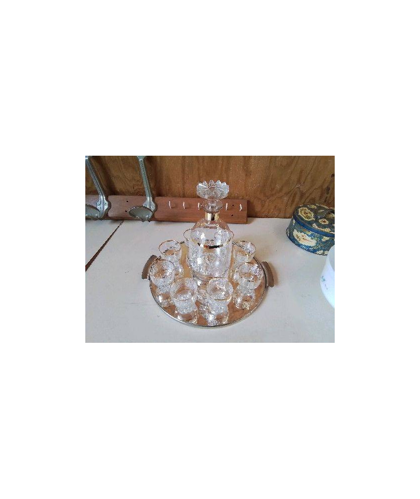 SERVICE A LIQUEUR AVEC SON PLATEAU MIROIR MOTIF DORÉ 