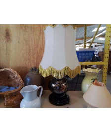 GRANDE LAMPE NOIRE DE SALON 