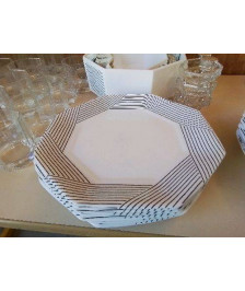 LOT DE 6 ASSIETTES PLATES BLANCHE ET NOIRE ARCOPAL 