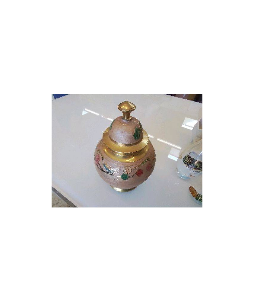 VASE EN LAITON 