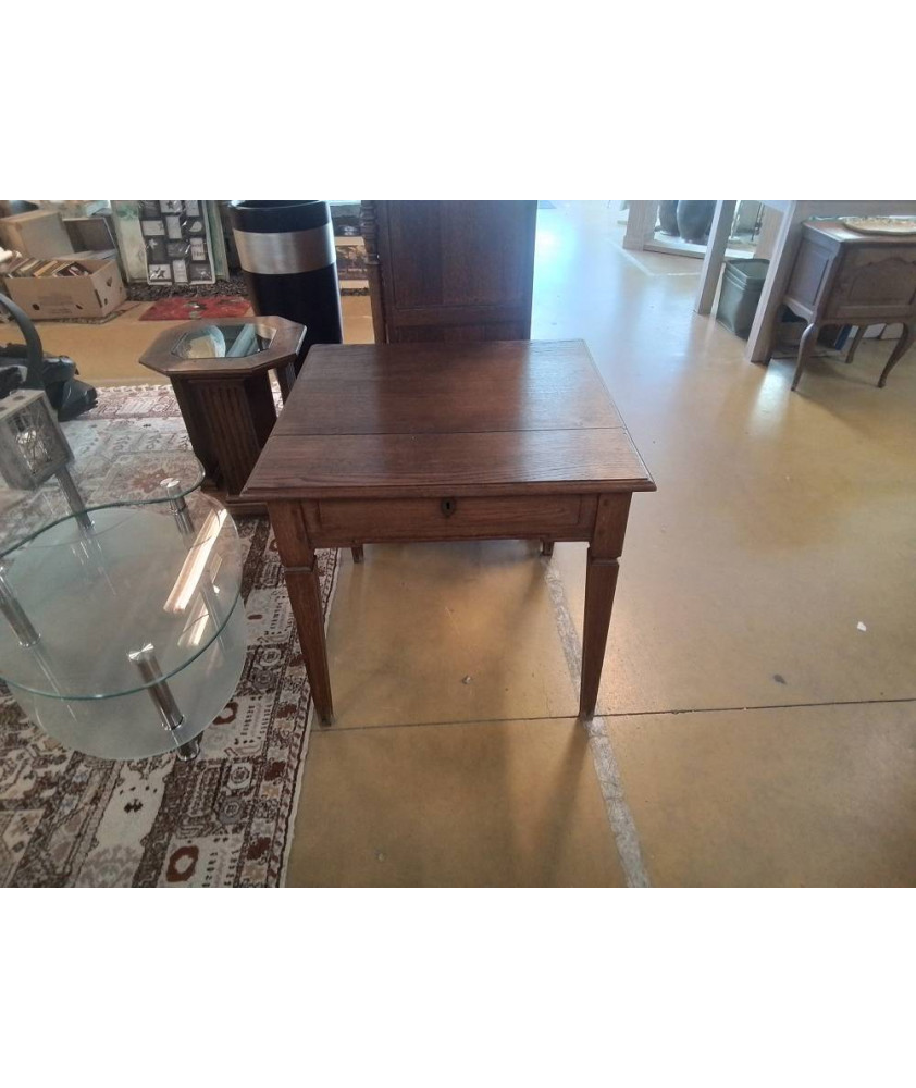 PETITE TABLE 