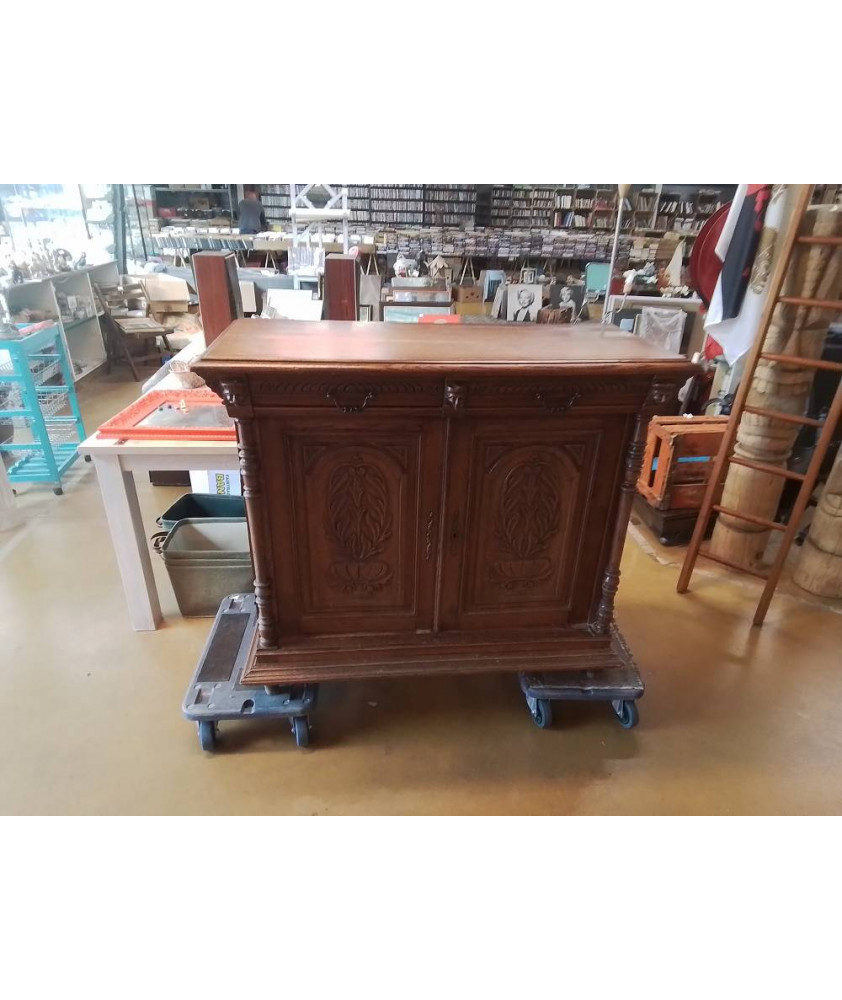 DRESSOIR 