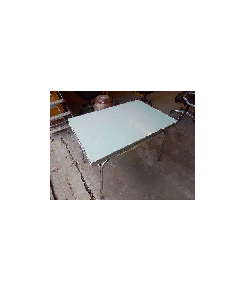 TABLE EN FORMICA BLEUE 