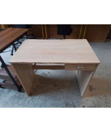 PETIT BUREAU 