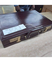 ATTACHE CASE (CODE GAUCHE 273 / DROITE 000)