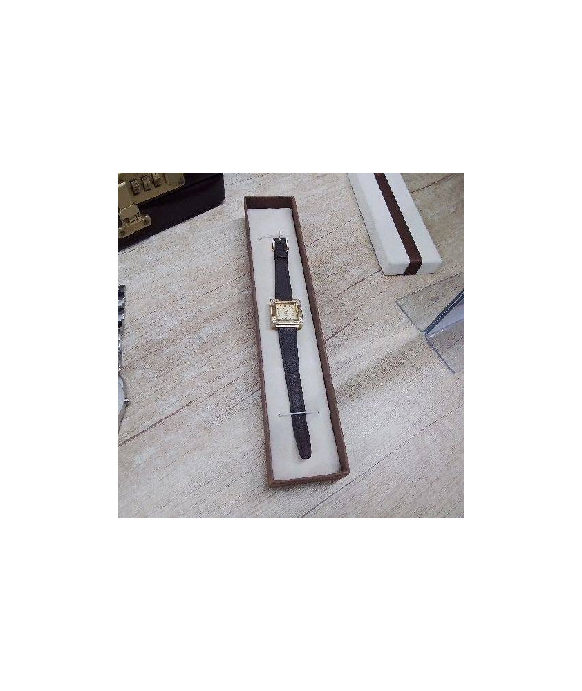 MONTRE FEMME PLAQUÉE OR
