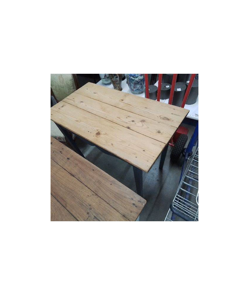 TABLE D’APPOINT PEINTE GRIS ET BOIS
