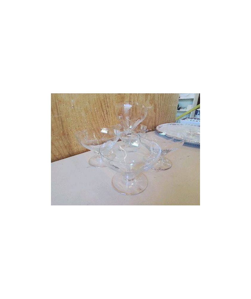 LOT DE 5 COUPES A CHAMPAGNE 