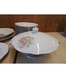 SOUPIÈRE PORCELAINE BLANCHE MOTIF FLORAL 