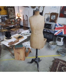 MANNEQUIN 